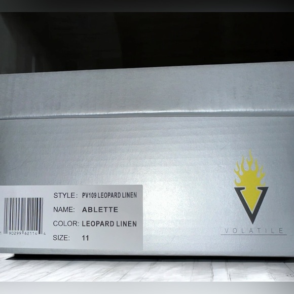 NIB 11 Women VOLATILE Ablette LINEN LEOPARD PRINT Slide Sandal Slip-On Comfort - Picture 2 of 6